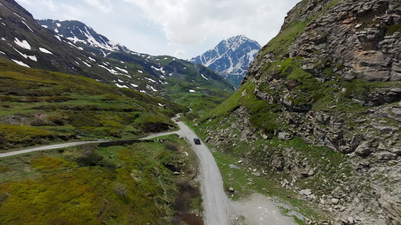 camino de montaña escénico