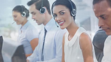 Woman-working-in-Callcenter