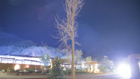 Starlapse-Adobe-Gebäude-Landschaft