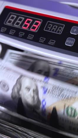 counting money with a bill counter machine