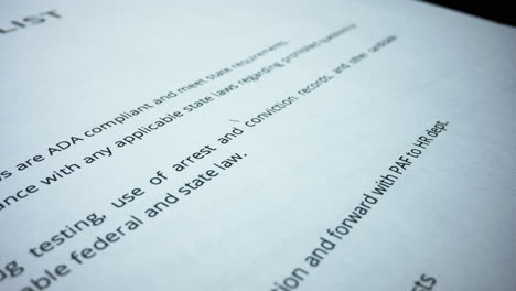 document met een goedgekeurd stempel