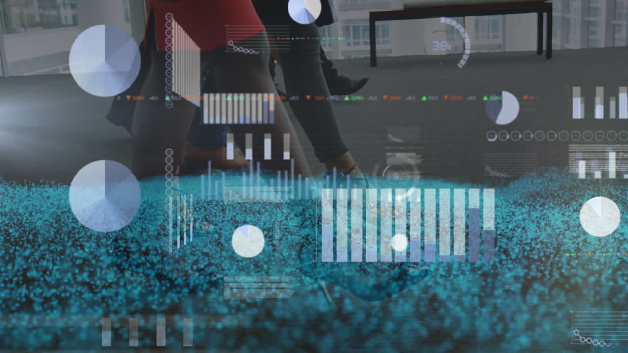 animación del procesamiento de datos financieros sobre personas de negocios caminando