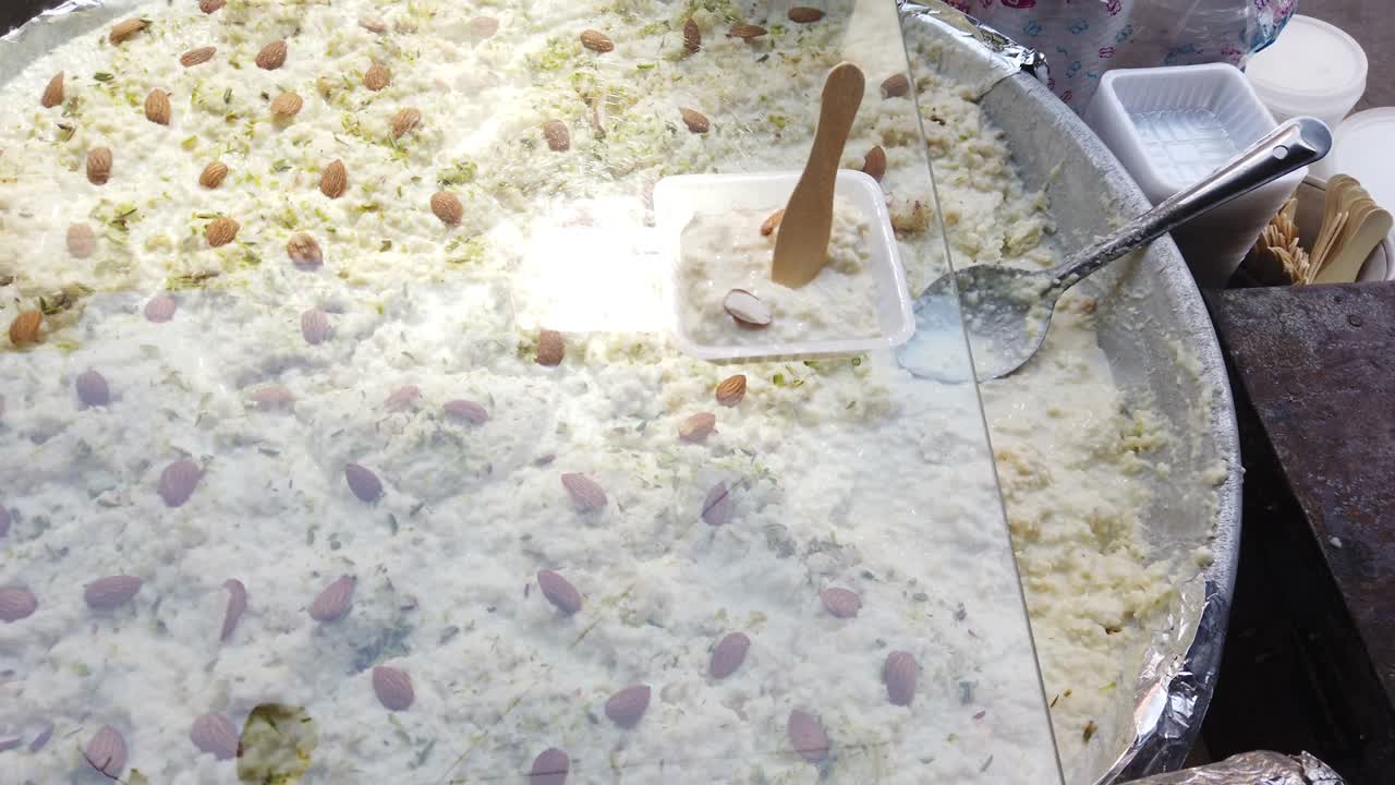 인도 아대륙에서 인기 있고 유명한 거리 음식