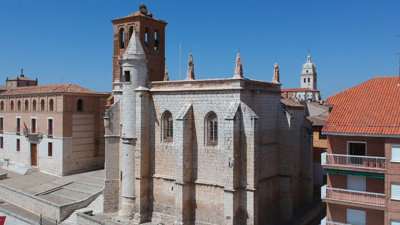 The church museum of San Antolín is housed in the old church and parish San Antolín, in the town of Tordesillas in the province of Valladolid, (Spain). The museum was opened in 1969.