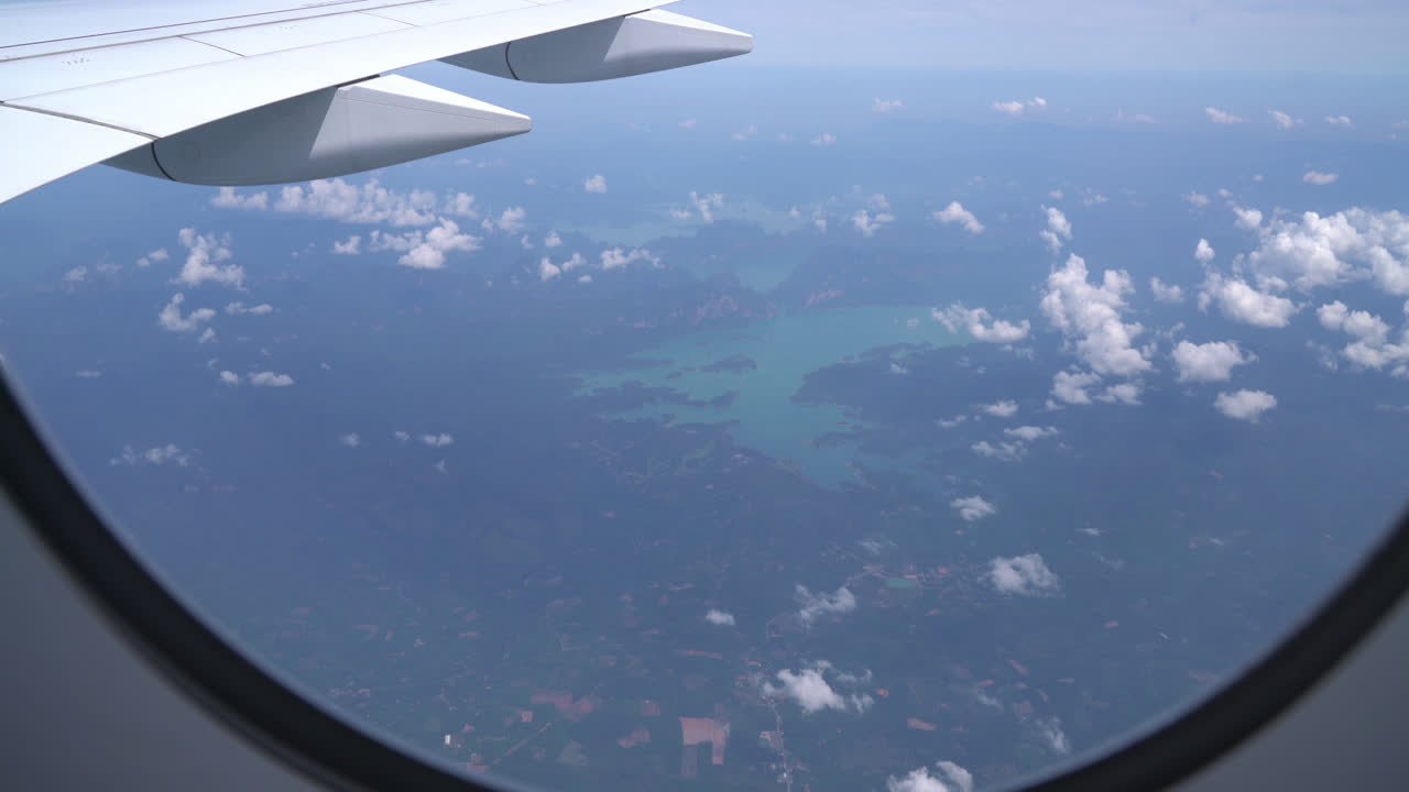 비행기 창문에서 보기