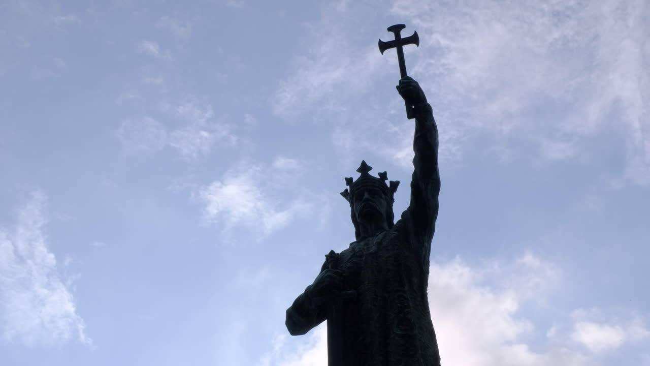 Kišiněv, Moldavsko – 18. srpna 2021: Pomník Štěpána Velikého v centru města