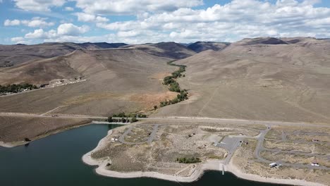 Beautiful-Aerial-4K-Drone-shot-blue-sky-lake-in-Nevada-dolly-in