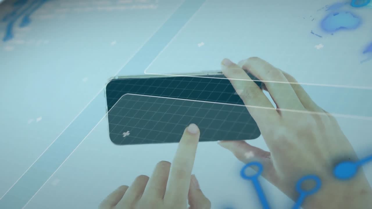 animación del procesamiento de datos sobre una mujer caucásica que usa un teléfono inteligente