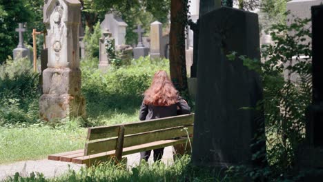 woman at the graveyard in munich