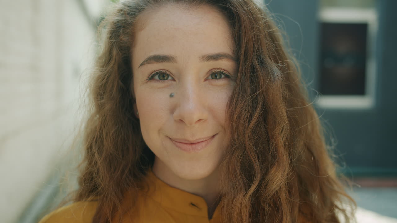 retrato de una mujer sonriente
