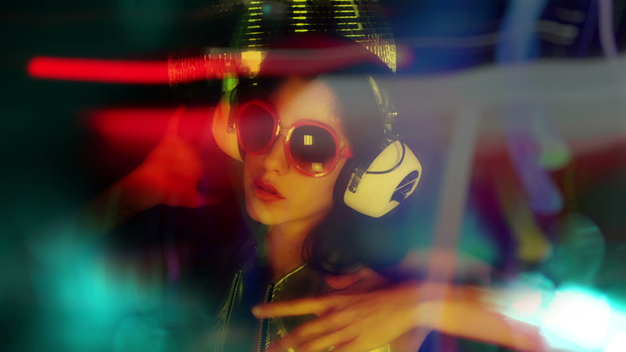 escuchando musica 1 53