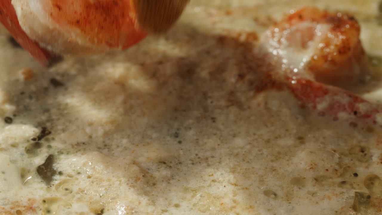 팬에 베이컨을 기