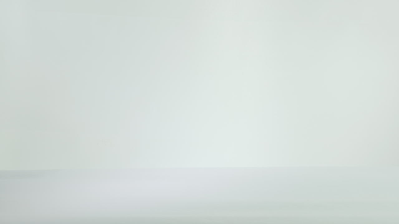 salchichas en un carro pequeño video 4k