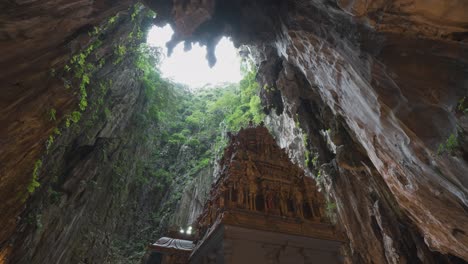 cave temple in malaysia
