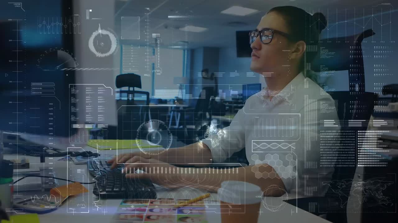 interfaz digital con procesamiento de datos contra la mujer usando computadora y hablando por teléfono