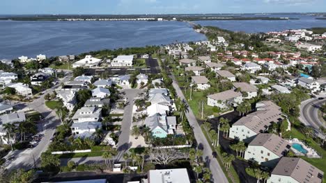 bridge to anna maria island, gulf waters and high-end properties and rentals on the island