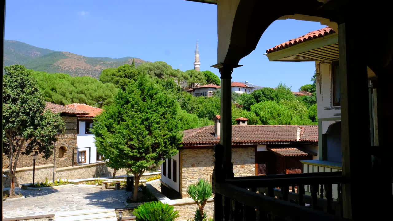 &Ccedil;akırağa Mansion garden and balconies