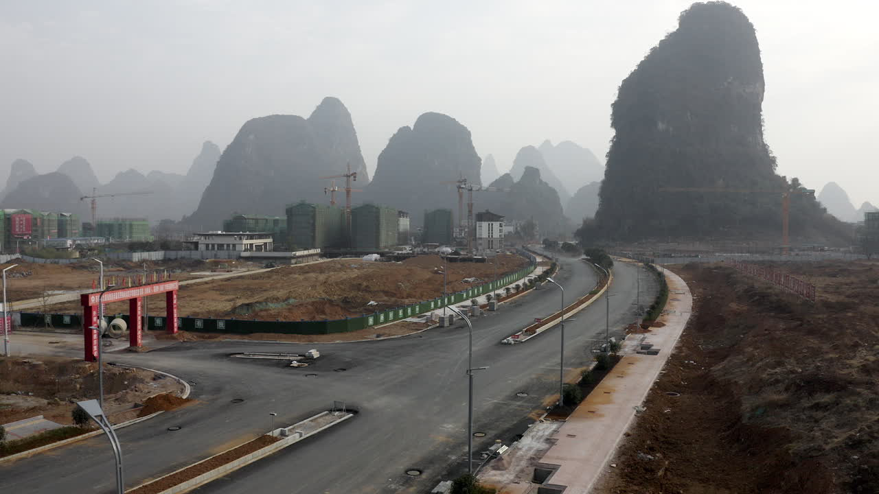 antena: construcción de la ciudad, desarrollo de la ciudad de yangshuo en el campo chino