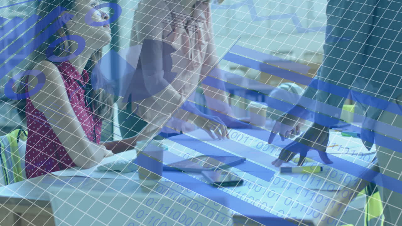 사무실에서 계획을 논의하는 다양한 동료들에 대한 통계 데이터 처리의 애니메이션