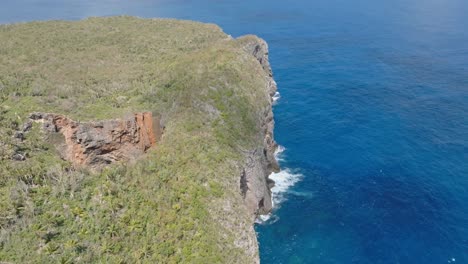 Cabo-Cabron-three-doors-location-In-Samana,-Dominican-Republic