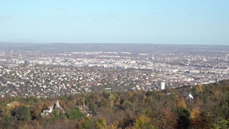 Paisaje-Urbano-De-Budapest-Desde-La-Colina-Normafa