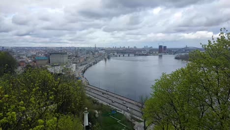 Timelapse-Of-Traffic-on-Highway-in-Kyiv,-Ukraine