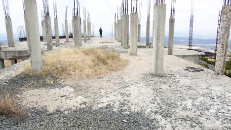 ingeniero africano inspector vigilancia operativo drone piloto