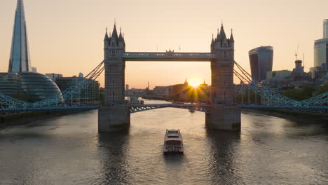 tower bridge sunset london