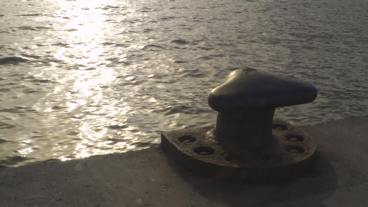 caniçal 항구, 마데이라 섬, 포르투갈의 계류 발라드