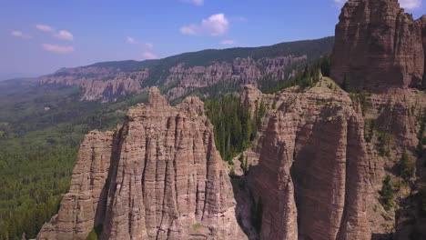 Fliegen-In-Der-Nähe-Der-Silver-Jack-Mountains-Von-Colorado