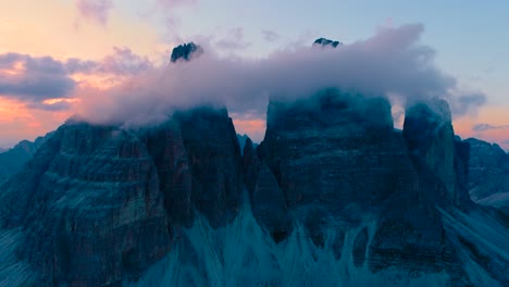 parque natural nacional de tre cime en los alpes dolomitas. la hermosa naturaleza de italia.