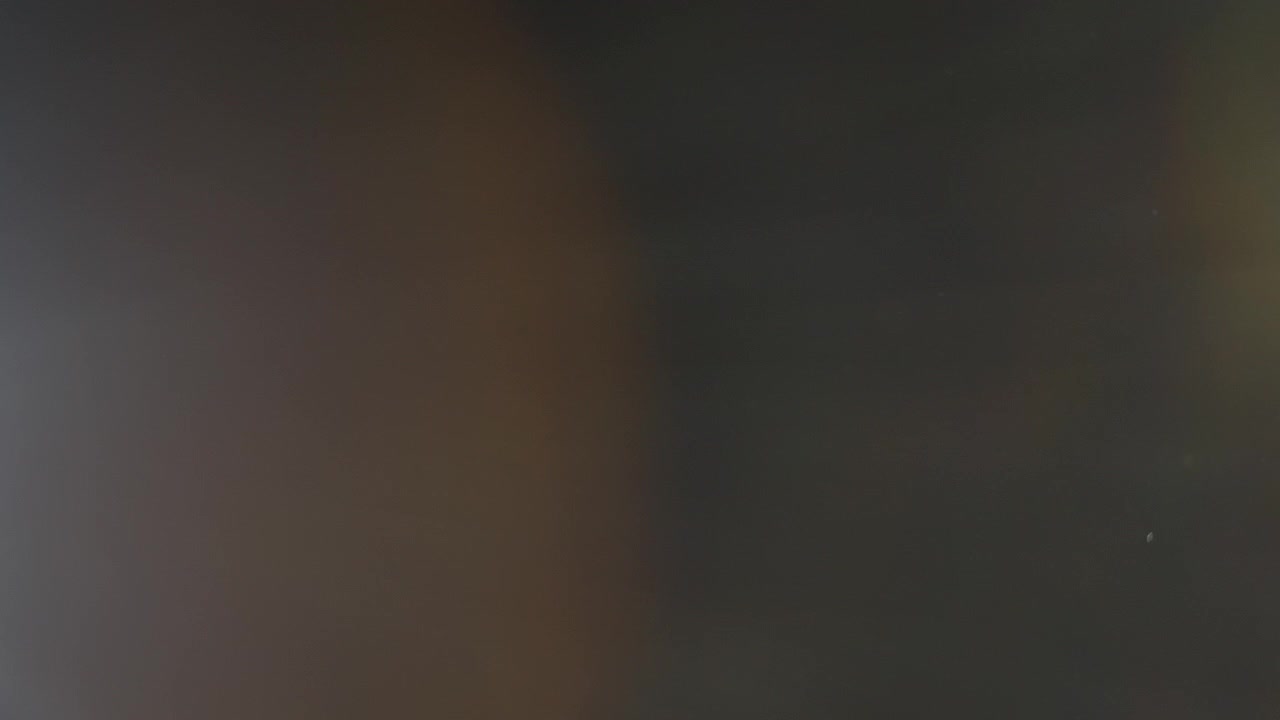 Bagliore di lens flare, effetti reali astratti provenienti dal lato sinistro su canale alfa.