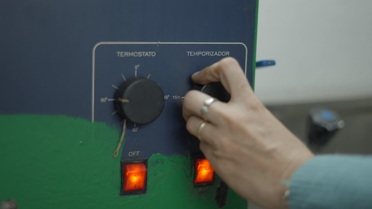 Adjusting Temperature and Timer on Laboratory Equipment