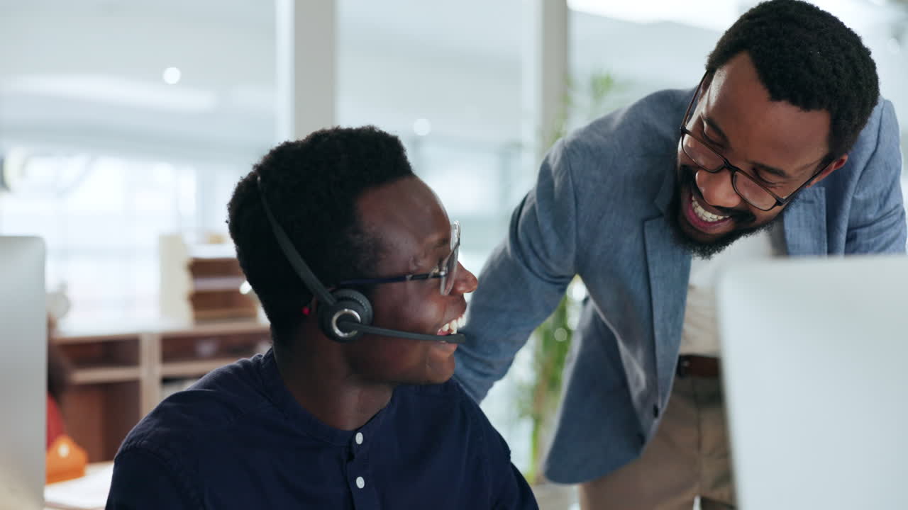 Call center men, coach and training by computer