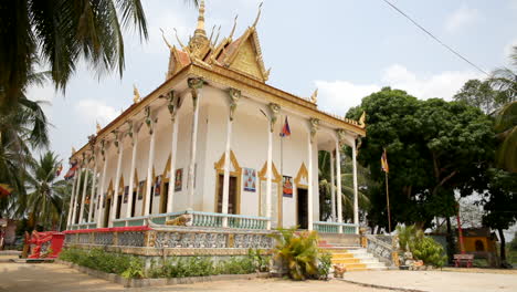 Templo-En-Pueblo-Flotante-En-Camboya