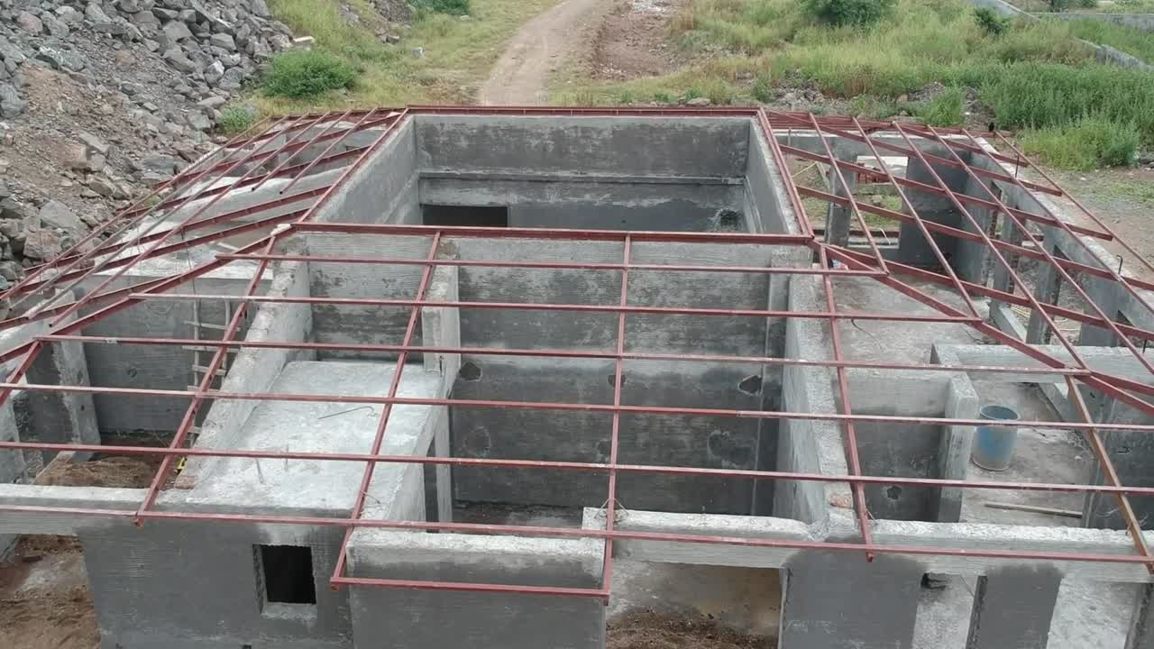 imágenes aéreas de una casa en construcción | bienes raices en india