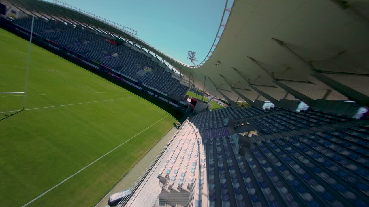 fpv tiro de establecimiento dentro del estadio de rugby ggl de montpellier listo para los juegos