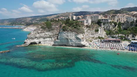 Tropea-Beaches-and-Coastal-Village-on-top-of-Cliffs-in-Calabria,-Italy---Aerial-4k-Circling