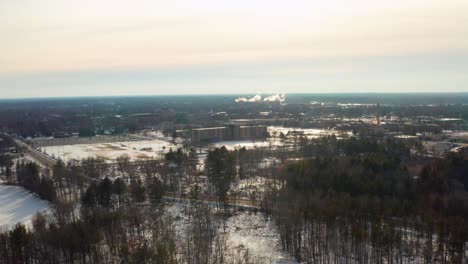 Aéreo,-Sede-Central-De-Seguros-Centinela-En-Stevens-Point-Wisconsin-Durante-El-Invierno