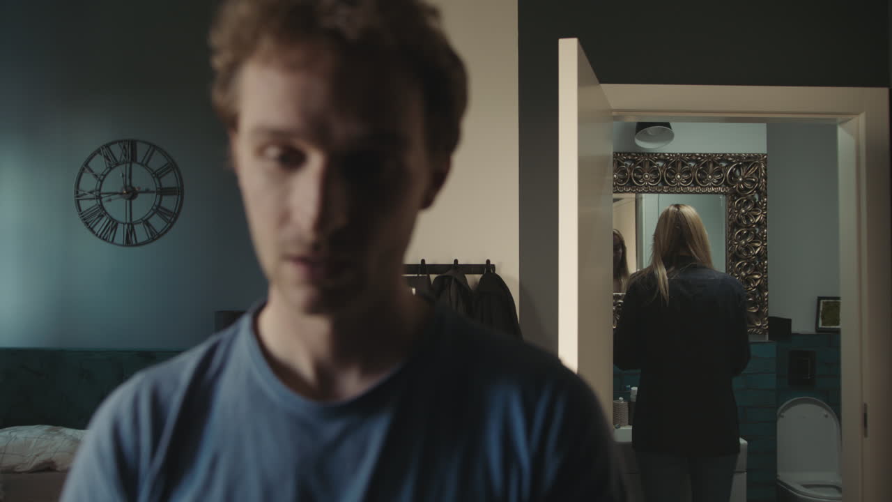 Couple in disagreement