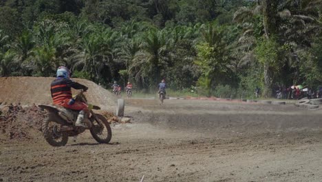 serikin bau dirt bike race,kuching,borneo.