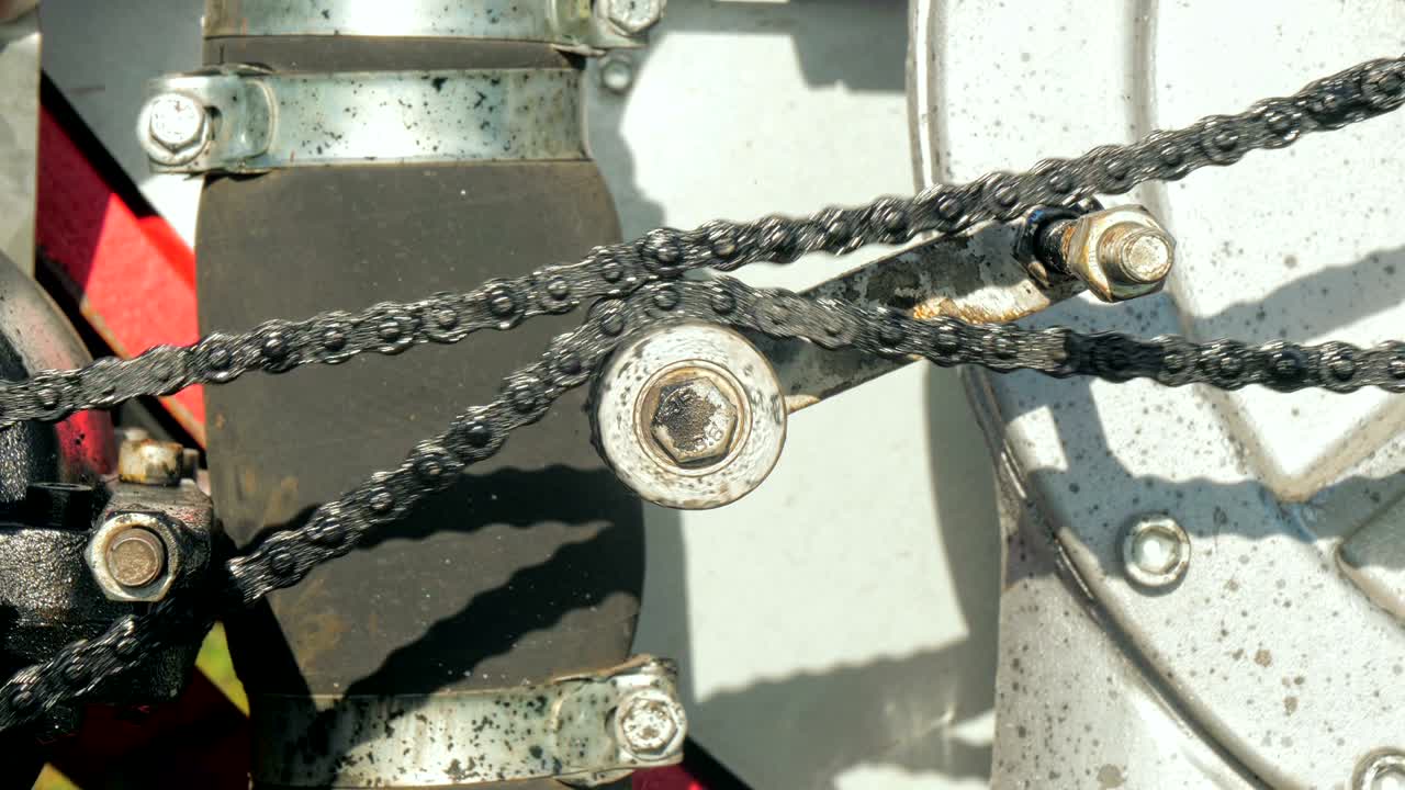 엔진과 기어 박스, 기어