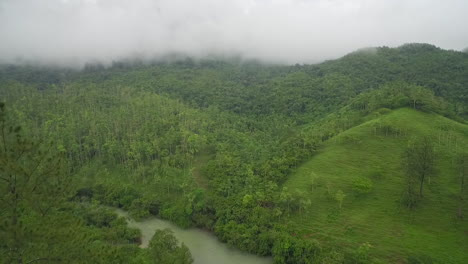 Eine-Antenne-über-Dem-Semuc-Champey-Fluss-In-Guatemala-7