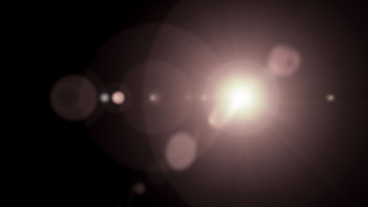 las llamaradas ópticas de la lente de transición son un bucle sin costuras con una explosión de iluminación de brillo tembloroso parpadeante. efectos de reflectores 4k que se mueven de izquierda a derecha verticalmente efecto de superposición del centro.