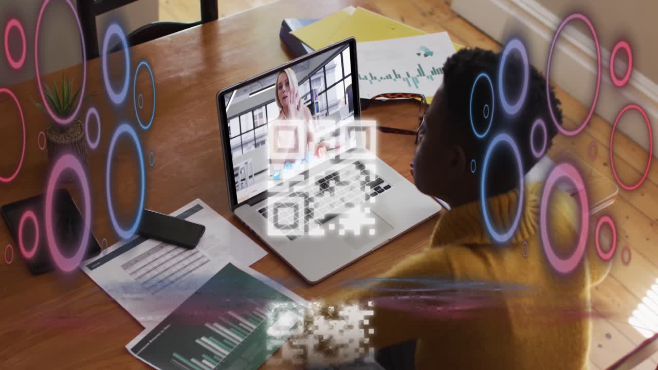 animación de coloridas piezas de rompecabezas e iconos escolares sobre amigos felices en la fiesta de playa de verano