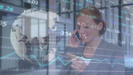 animación del procesamiento de datos financieros sobre una mujer de negocios hablando en un teléfono inteligente