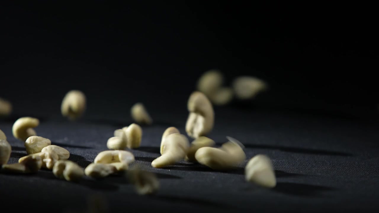 Cashews are a nut that is very beneficial for health.