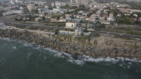 castelinho "na senhora de fátima" 也在埃斯托里尔被称为"幽灵城堡"