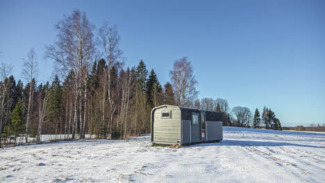 Ruhige-Natur-Bei-Frostigem-Wetter-An-Einem-Abgelegenen-Ort