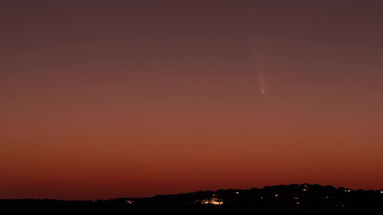 Comet C 2023 A3 (Tsuchinshan-ATLAS) at sunset over Canyon Lake, Texas, 2024